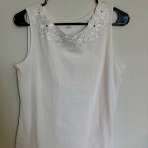 Croft & Barrow women's white tank top